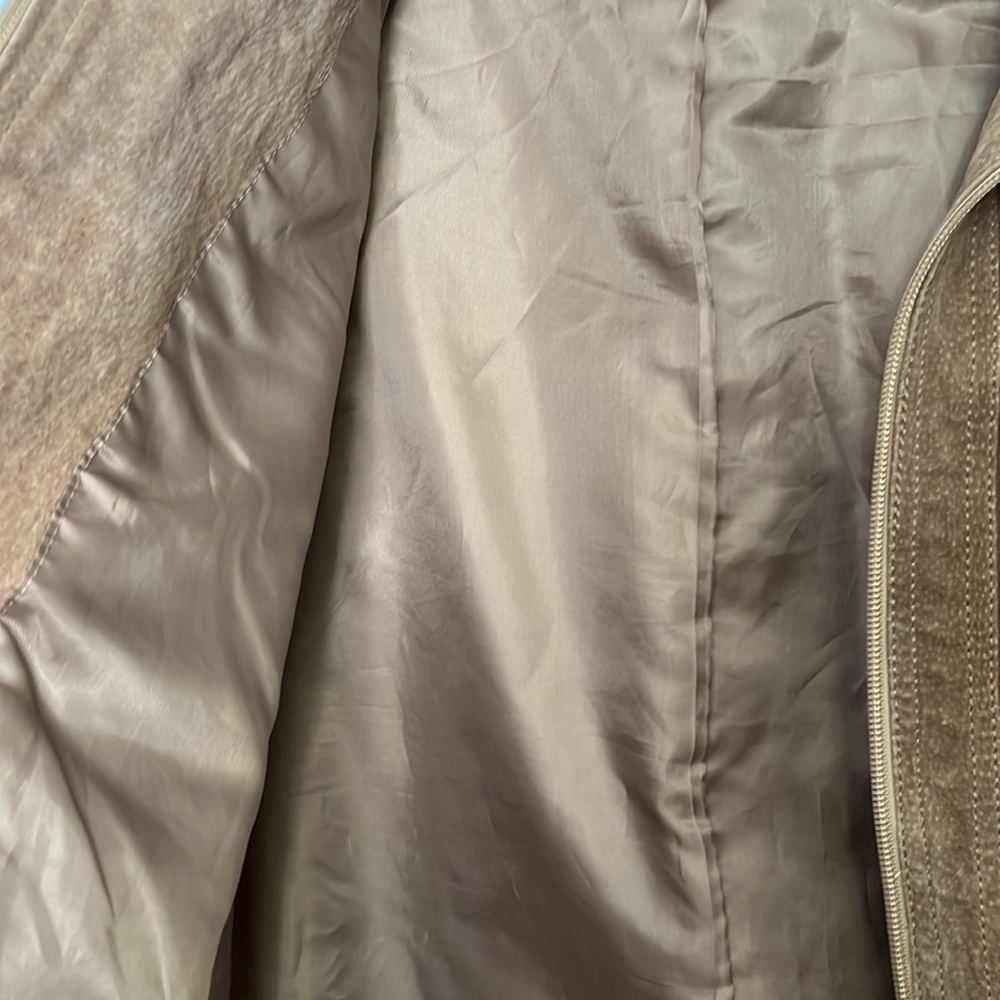 Jacket - Picture 3 of 5